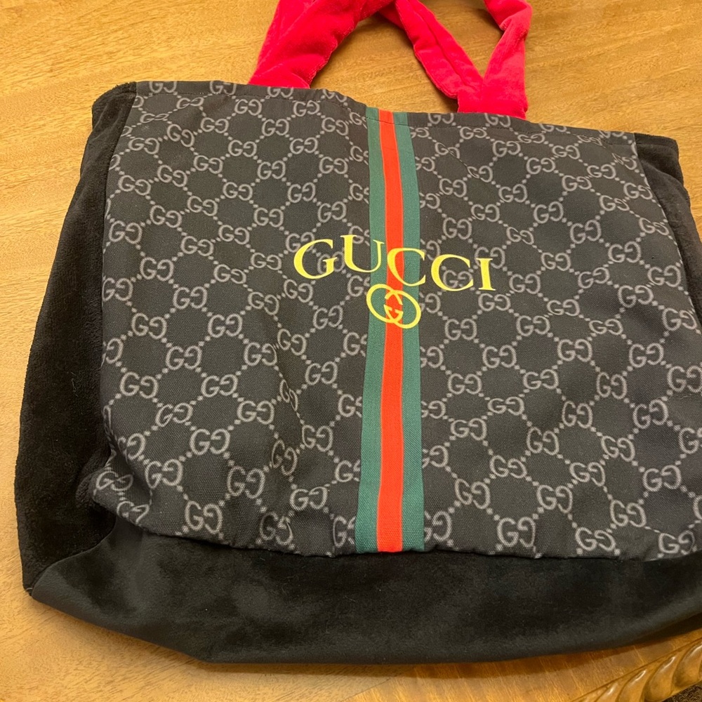 Miami BuyThe Bag Gucci Beach Tote Bag with Signature Stripe